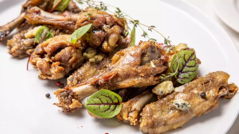 Honey, Roasted Garlic &amp; Blue Cheese Duck Wings